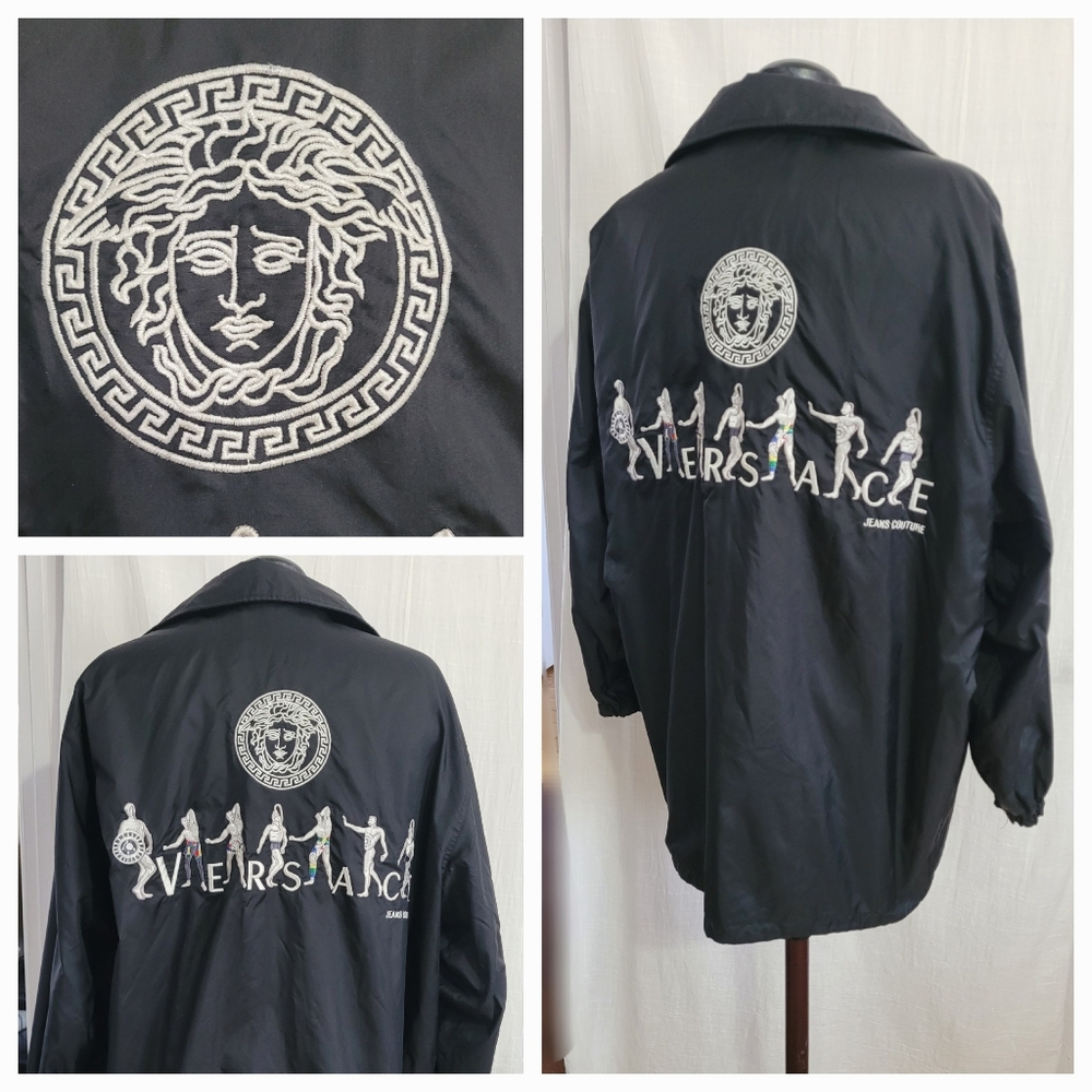 Versace Windbreaker / M/ L 🤩HOST PICK 🤩